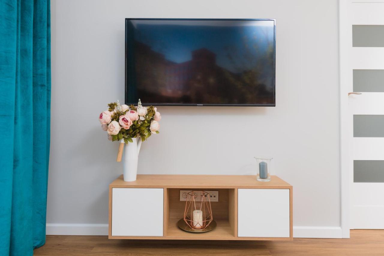 Royal Manu Apartment Netflix Lodž Exteriér fotografie